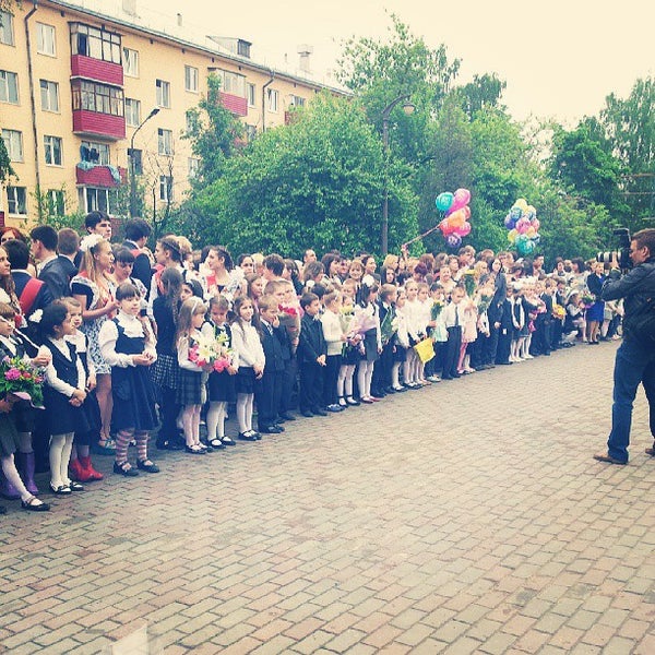 Железнодорожный балашиха мкр саввино школа номер 6. Школа 5 балашиха железнодорожный. Средняя образовательная школа 14 железнодорожный. Школы железнодорожного отзывы. Маоу сош 15 балашиха мкр железнодорожный.