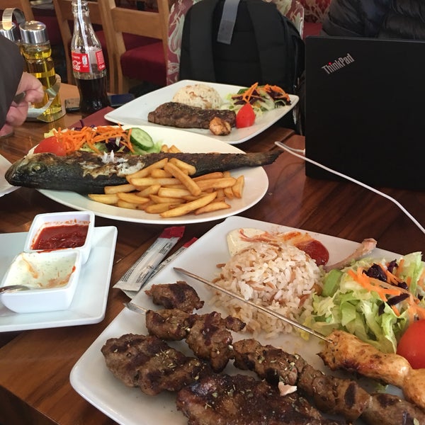 Foto tirada no(a) Istanbul Restaurant Halal por s.pichayut . em 6/14/2019