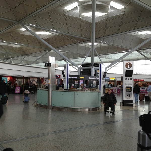 5/23/2013 tarihinde Petrit d.ziyaretçi tarafından London Stansted Airport (STN)'de çekilen fotoğraf