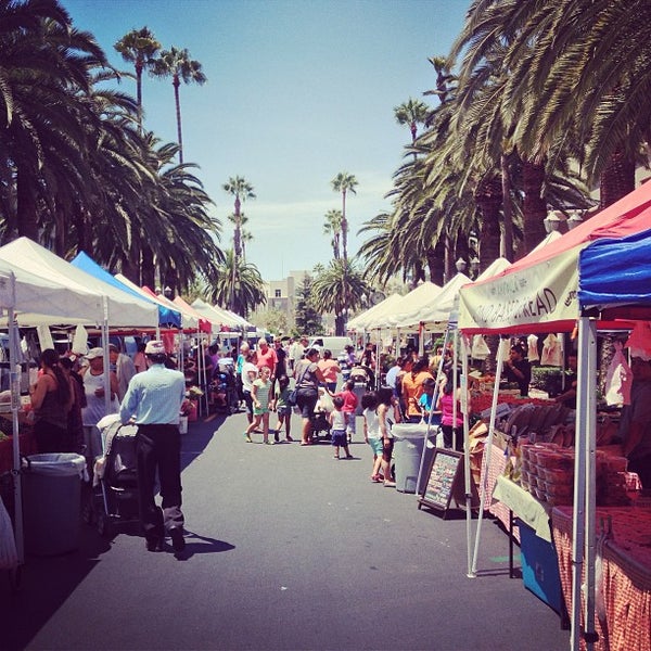 Photo taken at Downtown Anaheim Certified Farmers&#39; Market &amp; Craft Fair by Jeff G. on 7/25/2013