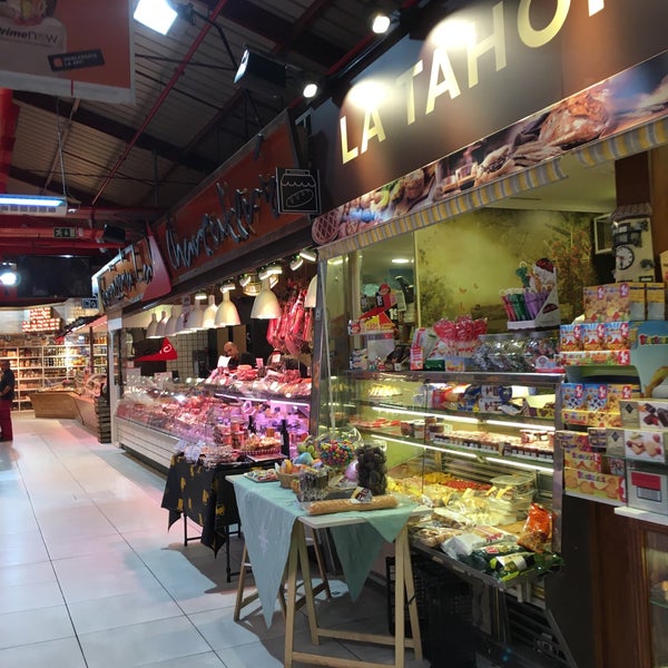 รูปภาพถ่ายที่ Mercado de la Paz โดย Oliver เมื่อ 3/31/2017