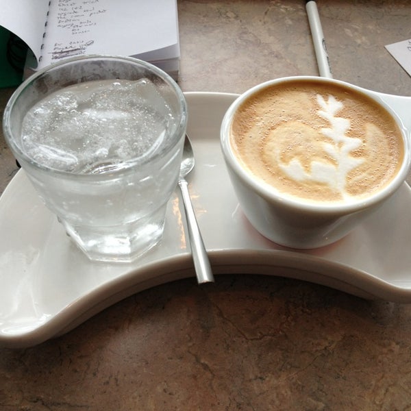 3/18/2013にZack M.がComet Coffeeで撮った写真