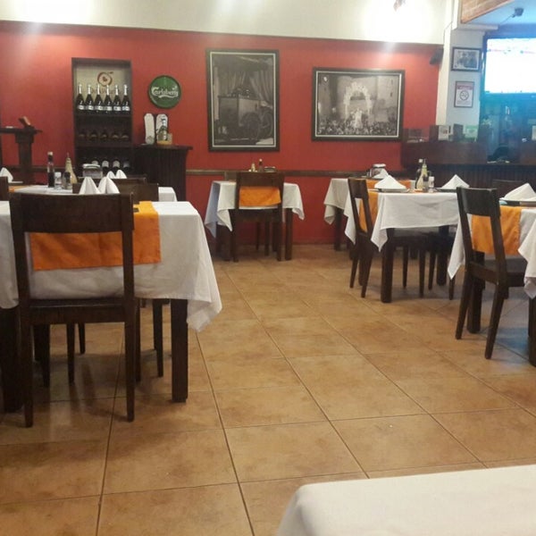 9/27/2015 tarihinde Xinia V.ziyaretçi tarafından Restaurante Pizzería Da Domenico'de çekilen fotoğraf