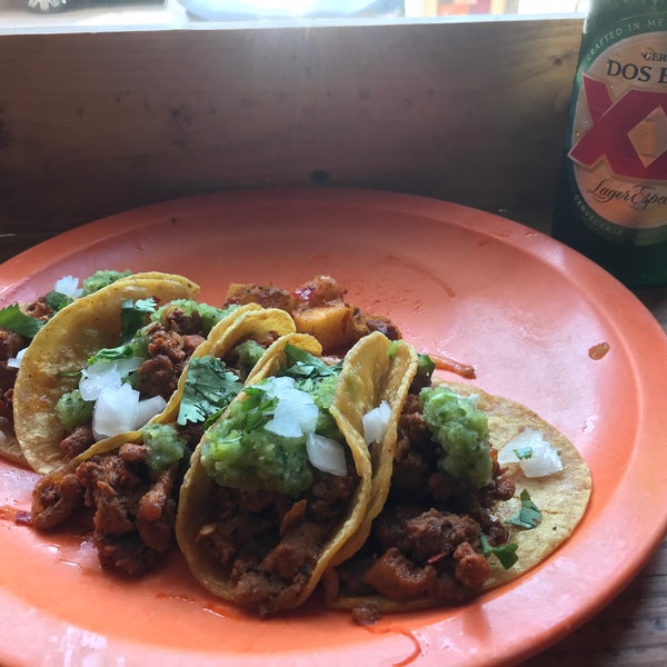 Снимок сделан в La Calle Tacos пользователем Ryan L. 10/12/2019