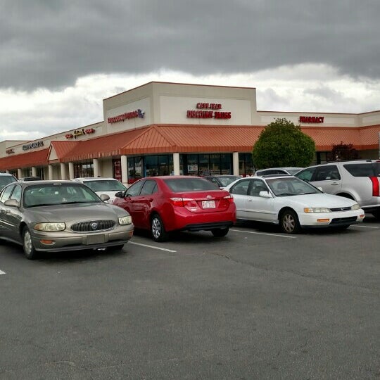 Cape Fear Discount Drugs Pharmacy in Fayetteville