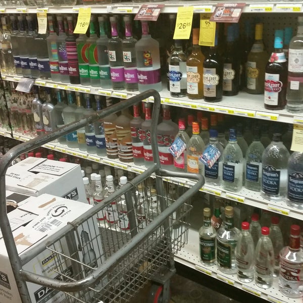 Photos at Liquor Barn East Louisville 4131 Towne Center Dr