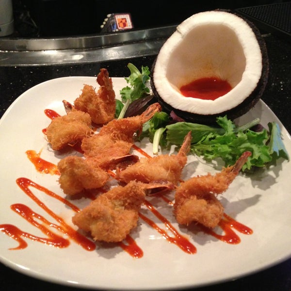 Foto tirada no(a) Wasabi Asian Plates &amp; Sushi Bar por Lamar em 7/20/2013