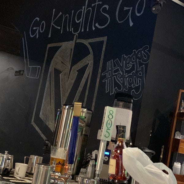 Снимок сделан в District One Kitchen &amp; Bar пользователем @wishboneandvine G. 6/9/2019