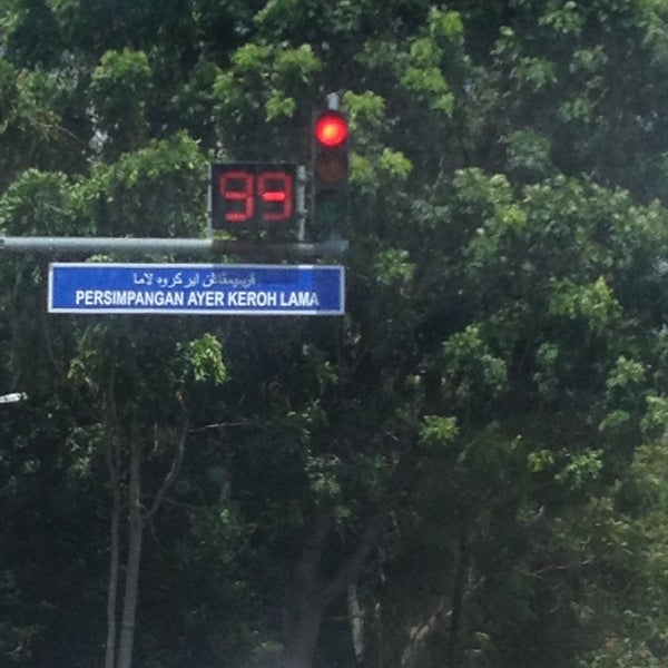 Photos At Trafic Light Ipk Bukit Beruang 34 Visitors