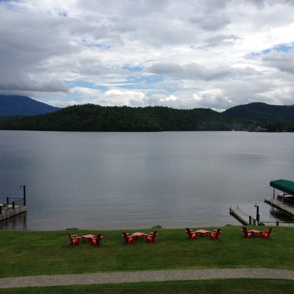 Foto tirada no(a) Lake Placid Lodge por Raina M. em 6/29/2013