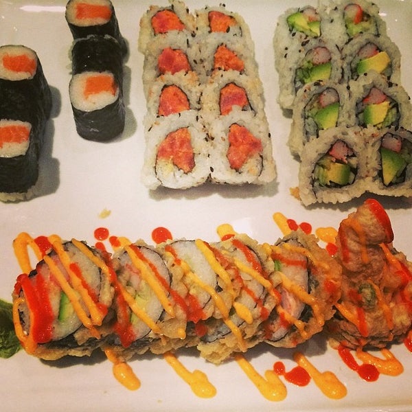 Das Foto wurde bei Sushi On The Rocks von Marianne H. am 6/1/2014 aufgenommen