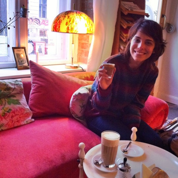 Foto tirada no(a) eliza - Café &amp; Lieblingsstücke por Lenara V. em 12/13/2013