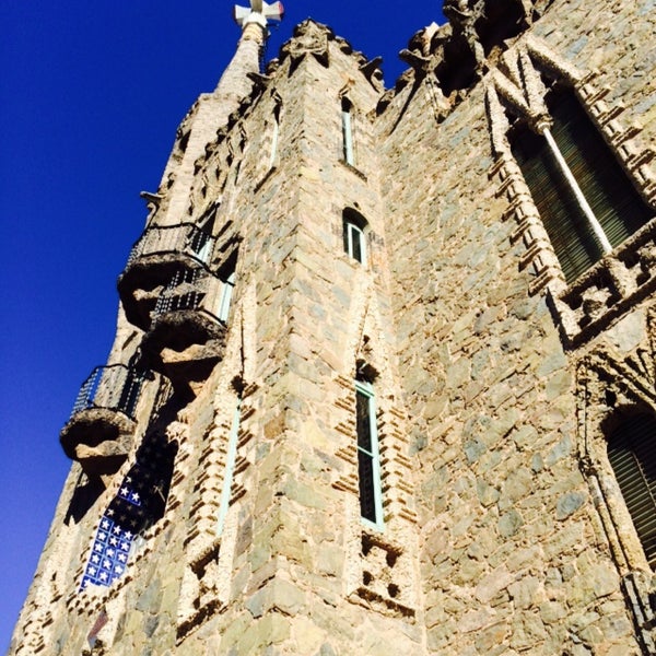 1/10/2015 tarihinde Helena A.ziyaretçi tarafından Torre Bellesguard'de çekilen fotoğraf