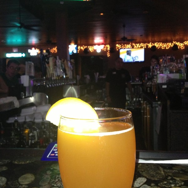 Photo taken at Bru&#39;s Room Sports Grill - Coconut Creek by Tina P. on 12/19/2012