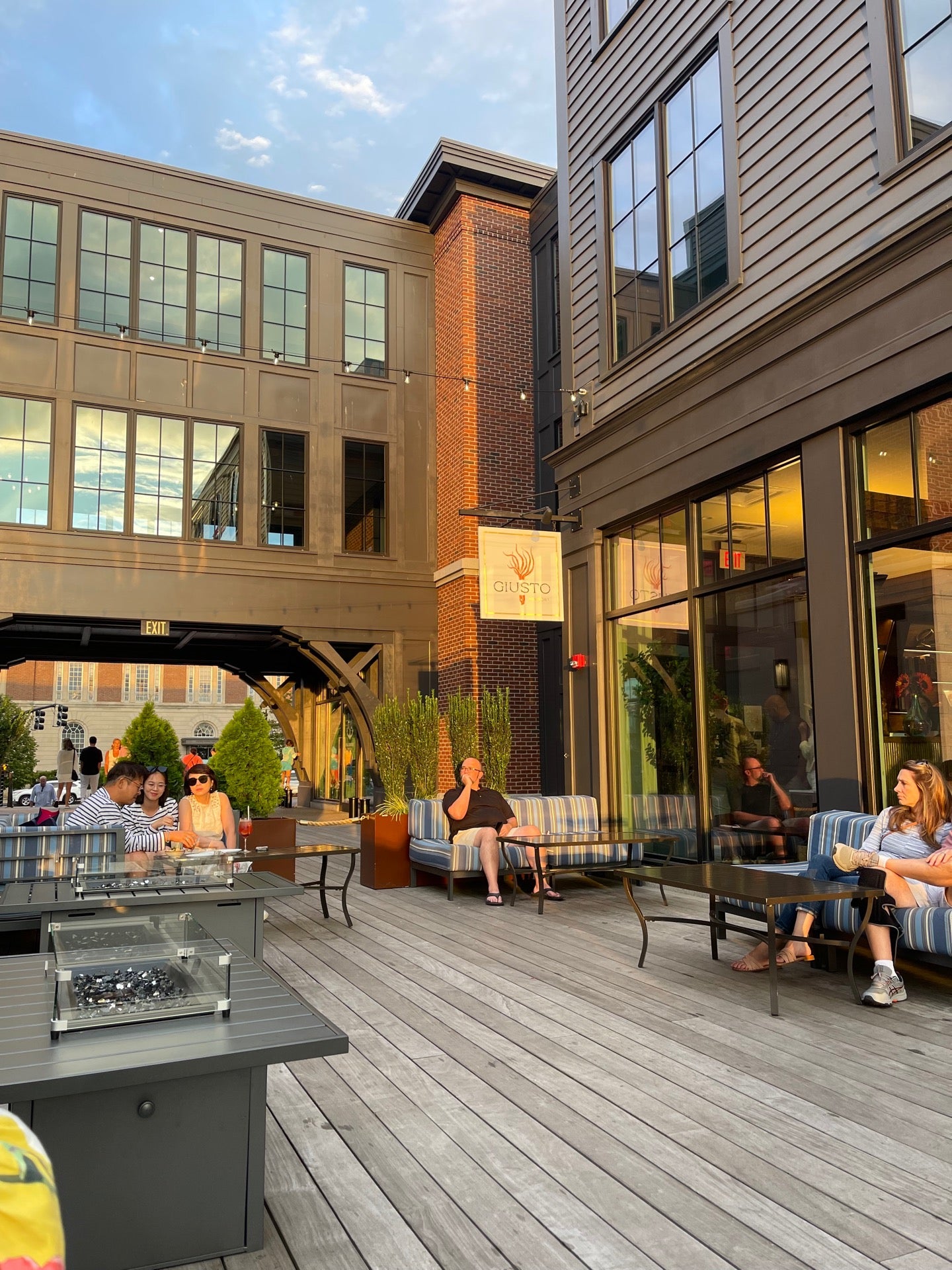 Giusto Italian Restaurant In Newport