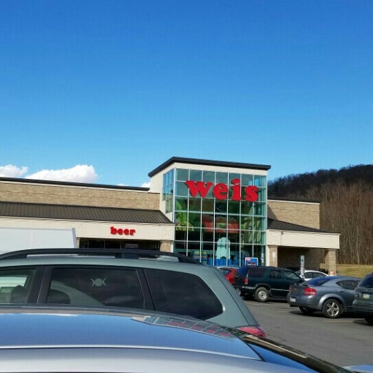 Weis Markets Grocery Store