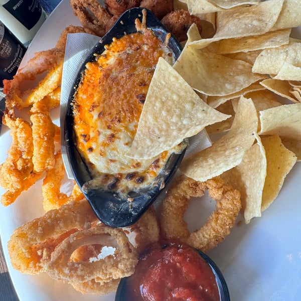 Joe's Crab Shack Seafood Restaurant in Oceanside