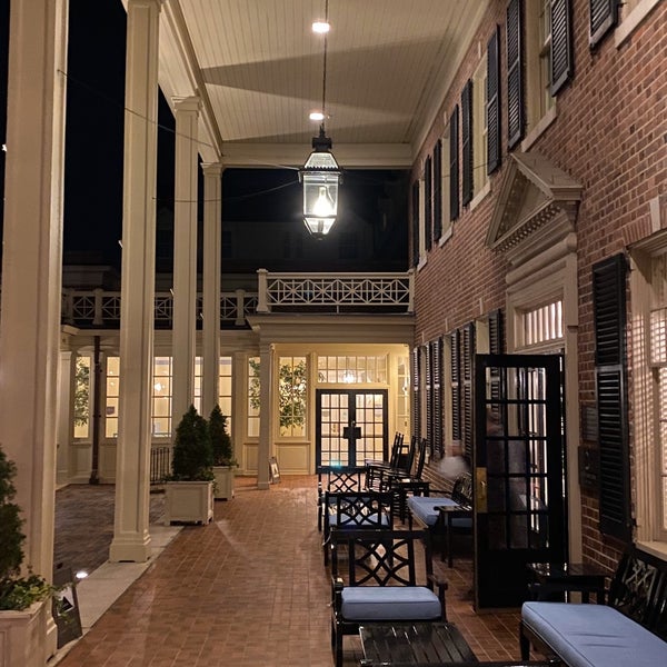 รูปภาพถ่ายที่ The Carolina Inn โดย Mark J. เมื่อ 2/5/2020