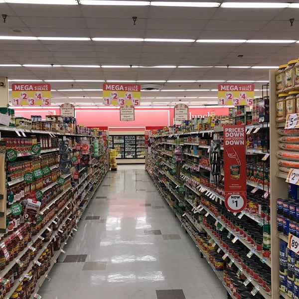 WinnDixie Grocery Store in Fort Lauderdale