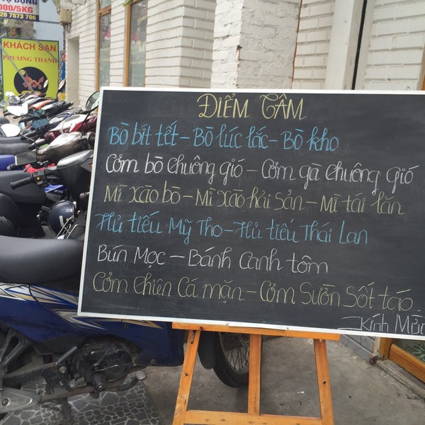 Das Foto wurde bei Chuông Gió Coffee &amp; Tea von Nam Nắn Nót am 7/23/2016 aufgenommen