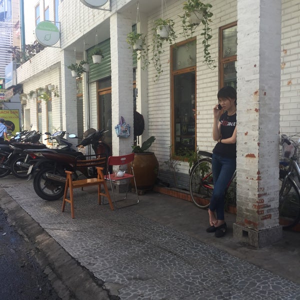 Das Foto wurde bei Chuông Gió Coffee &amp; Tea von Nam Nắn Nót am 7/24/2016 aufgenommen