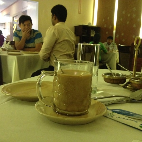 Photo taken at Khazaana Indian Restaurant by Nam Nắn Nót on 7/30/2014