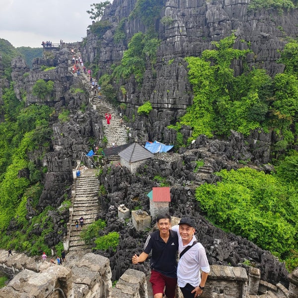 8/17/2022にNam Nắn NótがHang Múa (Mua Caves)で撮った写真