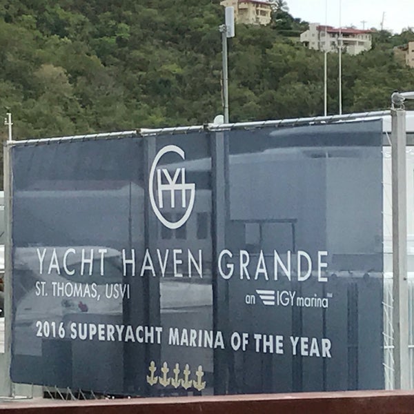 Photo taken at Yacht Haven Grande by Gonçal B. on 4/16/2017