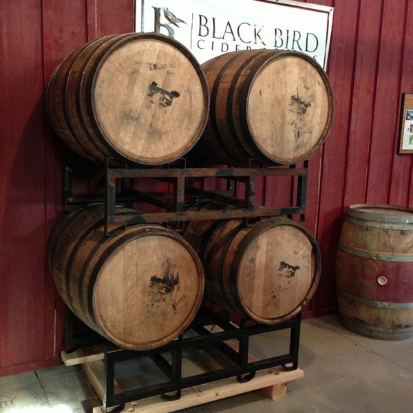 5/31/2013에 Chris B.님이 BlackBird Cider Works에서 찍은 사진