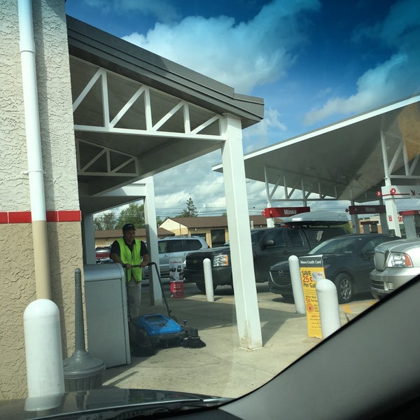 Wawa Convenience Store in Avondale