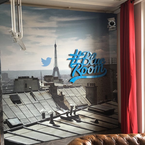 Photo taken at Twitter France by Laurent G. on 4/1/2016