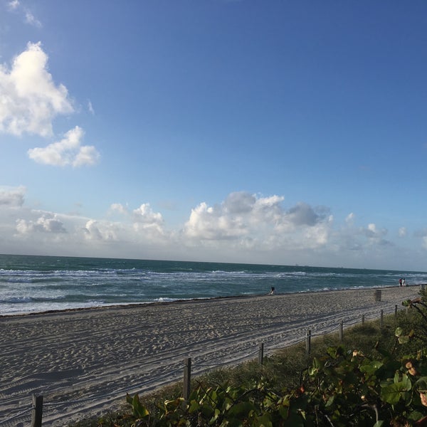 Das Foto wurde bei Hilton Cabana Miami Beach von Toomas K. am 4/30/2017 aufgenommen