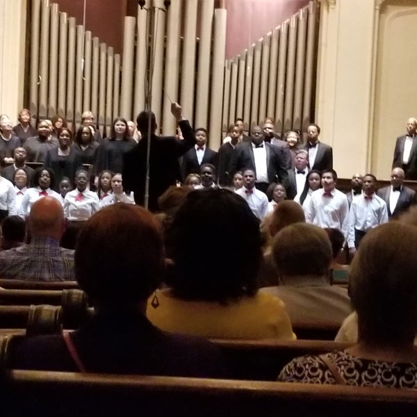 Снимок сделан в Saint Mark United Methodist Church of Atlanta пользователем PJ W. 9/29/2019