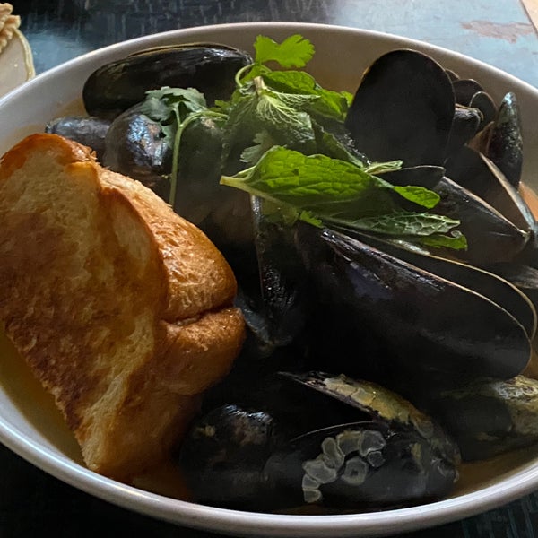 Skip the fried chicken and baked oysters, go for the mussels