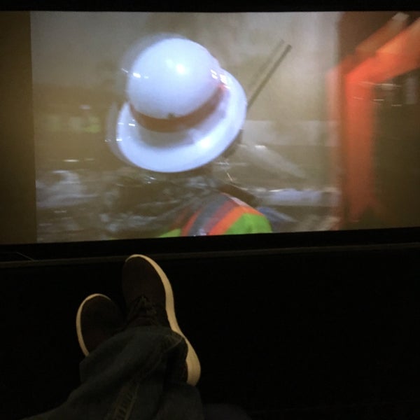10/21/2018にAndy M.がRave Cinemasで撮った写真