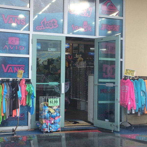 lacoste perimeter mall