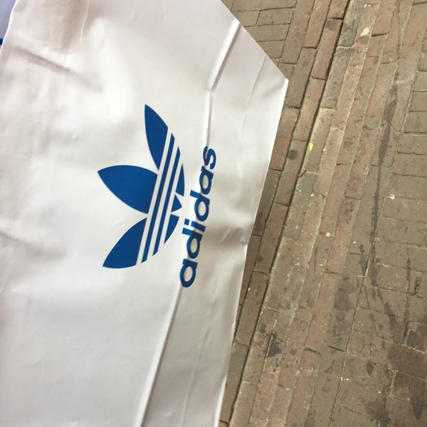 inleveren textuur Zee Adidas Original's Store Haarlem - Sporting Goods Shop in Centrum