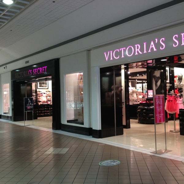 Victoria's Secret - Dulles, VA
