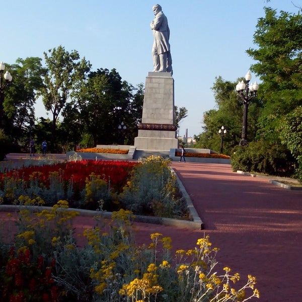 Памятник шевченко в санкт петербурге
