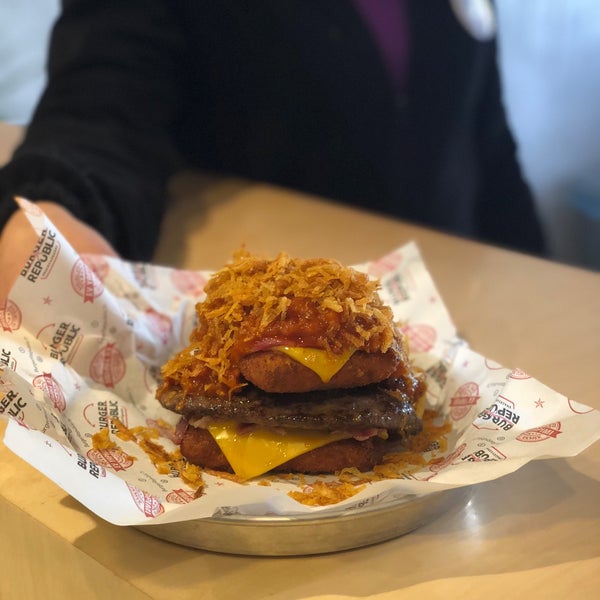 1/4/2019 tarihinde kutlu o.ziyaretçi tarafından Burger Republic'de çekilen fotoğraf