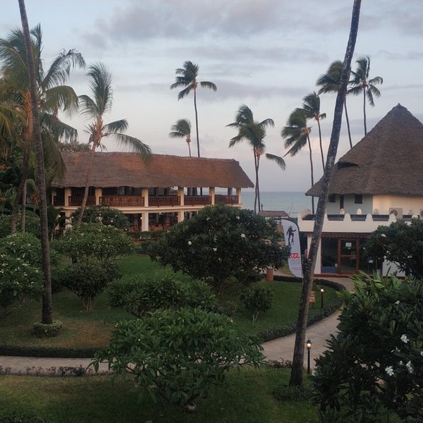 Photo taken at DoubleTree Resort by Hilton Hotel Zanzibar - Nungwi by Teodor on 1/31/2019