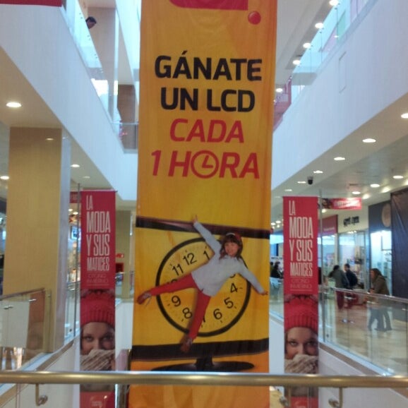 Photo taken at Mall Portal Centro by Julio.Soto F. on 5/25/2013
