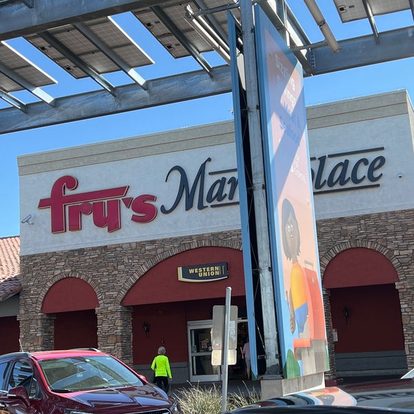 Fry's Marketplace Grocery Store in Phoenix