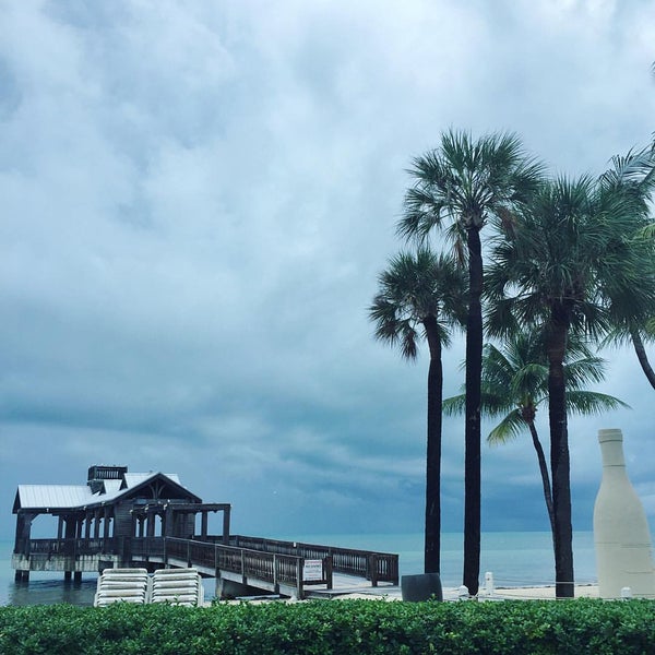 Das Foto wurde bei The Reach Key West, Curio Collection by Hilton von Seahee P. am 9/17/2015 aufgenommen