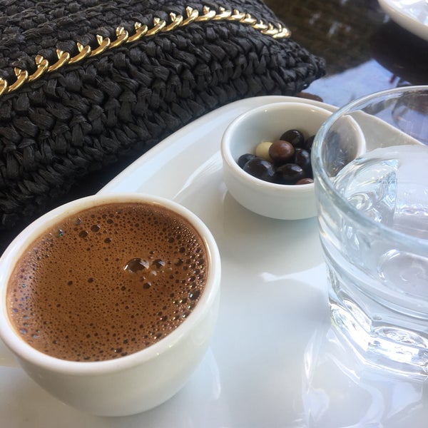 Das Foto wurde bei Matranç Cafe ve Restaurant von Özben K. 🇽🇰🇦🇱👣😎 am 6/9/2019 aufgenommen