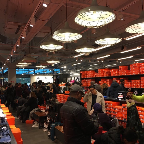 Nike Store - Tienda de artículos deportivos