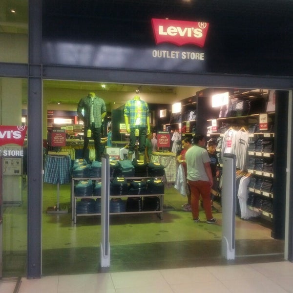 Levi's® Outlet - Clothing Store in 