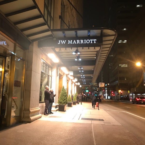 Foto tirada no(a) JW Marriott Chicago por Gregory G. em 11/7/2017