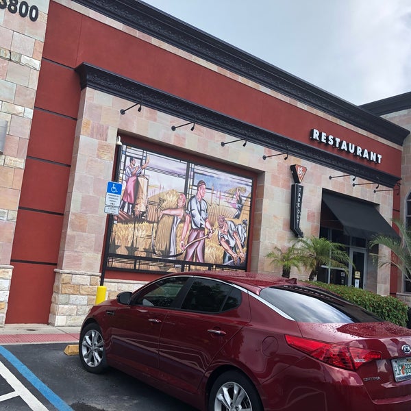 Photo taken at BJ&#39;s Restaurant &amp; Brewhouse by Gregory G. on 6/12/2018