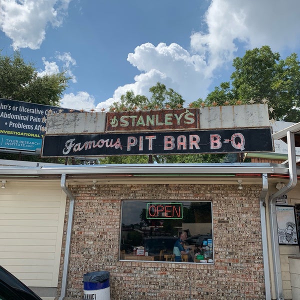 Photo taken at Stanley&#39;s Famous Pit Barbecue by Gregory G. on 8/15/2019